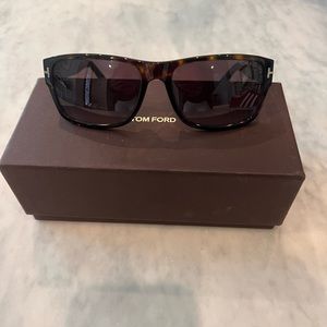 Mens Tom ford sunglasses brand new.
